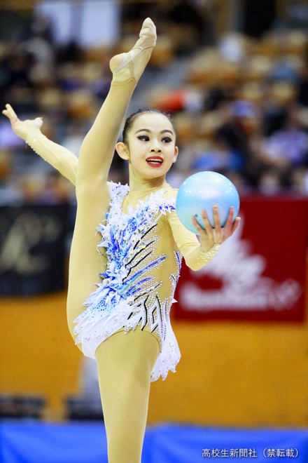 終わったことは忘れる」新体操日本一・鶴田芽生の切り替え力 メンタルを保つ方法は｜高校生新聞オンライン｜高校生活と進路選択を応援するお役立ちメディア