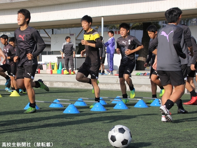強さのヒミツ60 苦しい時こそ楽しむ 藤枝東 静岡 サッカー部 高校生新聞オンライン 高校生活と進路選択を応援するお役立ちメディア